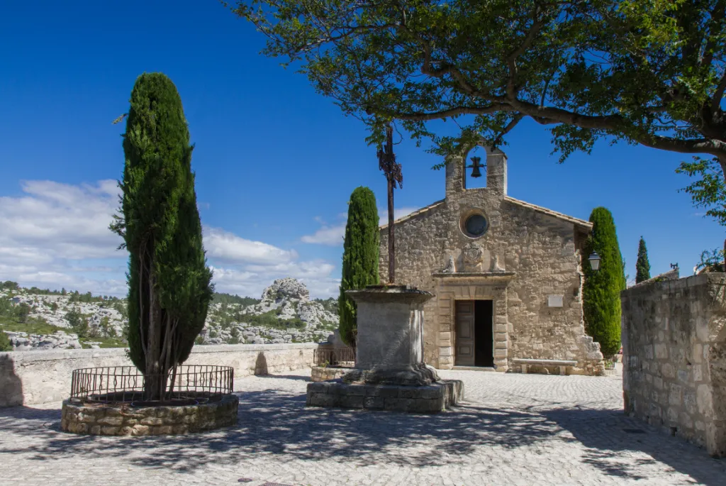 baux de provence leader tour-.webp
