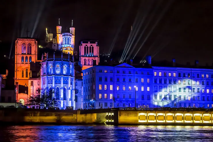 lyon-fete-lumieres.1541953.w740.webp